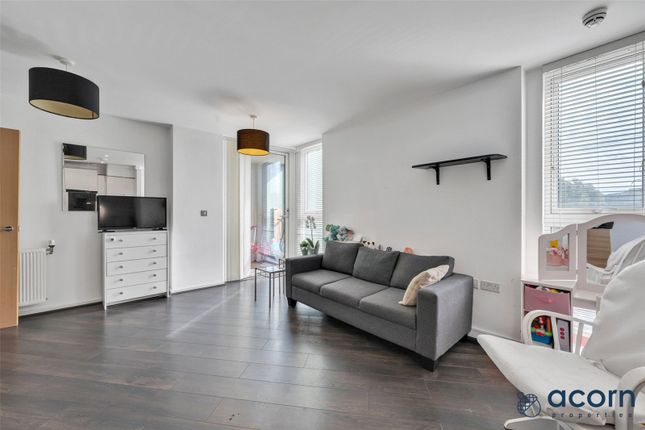 1 bed property, in Bluebell Court, £240,000
