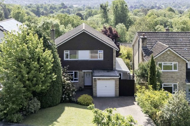 4 bed property, in Benville Avenue, £690,000