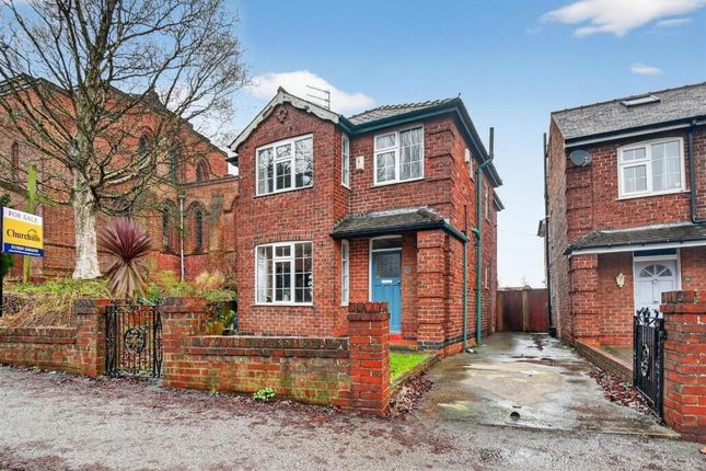 3 bed property, in Campleshon Road, £530,000