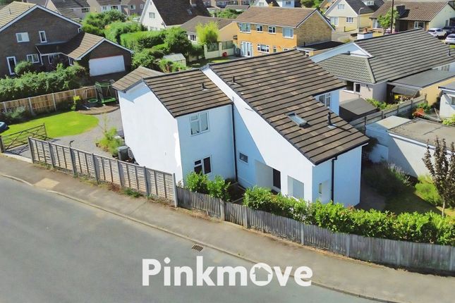 4 bed property, in Margretts Way, £500,000