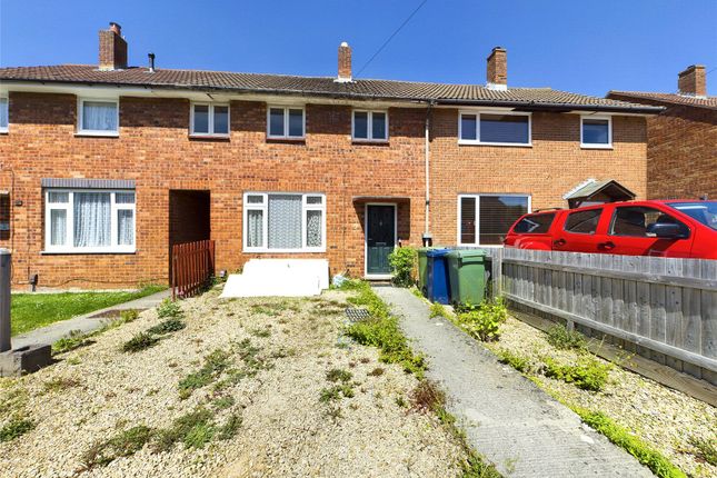 3 bed property, in Green Close, £170,000