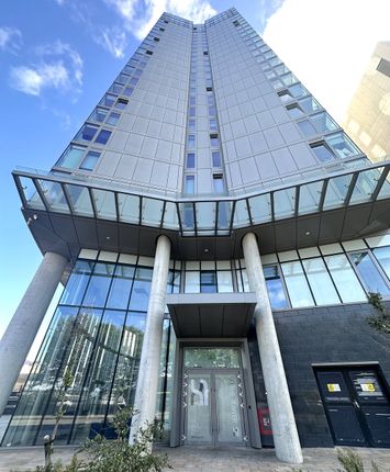 1 bed property, in X1 The Tower, £100,000