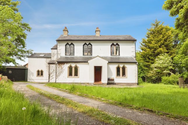 5 bed property, in Hare Park Lane, £735,000
