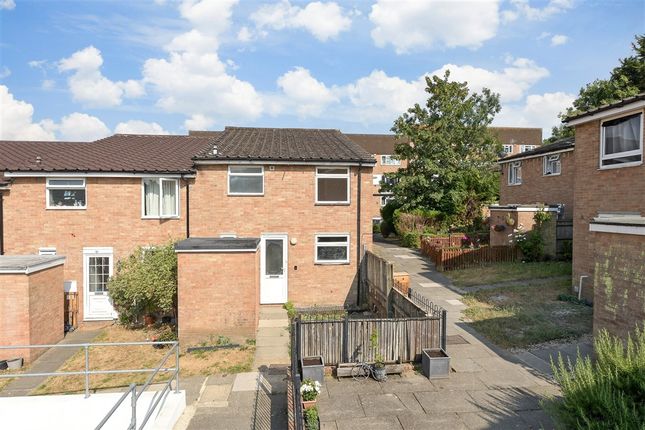 3 bed property, in Observatory Walk, £375,000