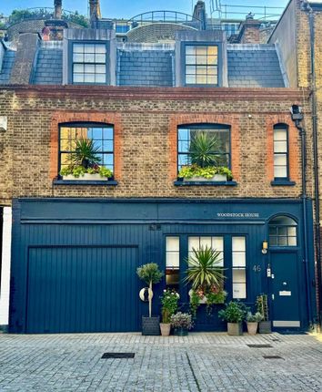 2 bed property, in Woodstock Mews, £3,550,000