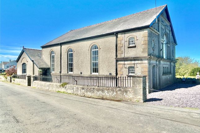 1 bed property, in Llanddaniel, £250,000