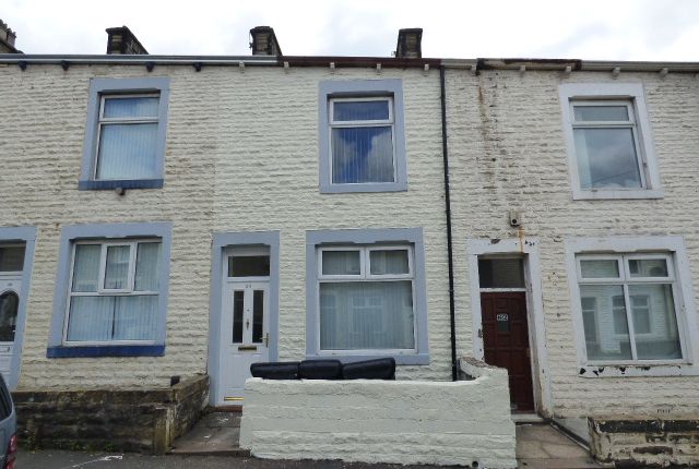 2 bed property, in Poplar Street, £95,000