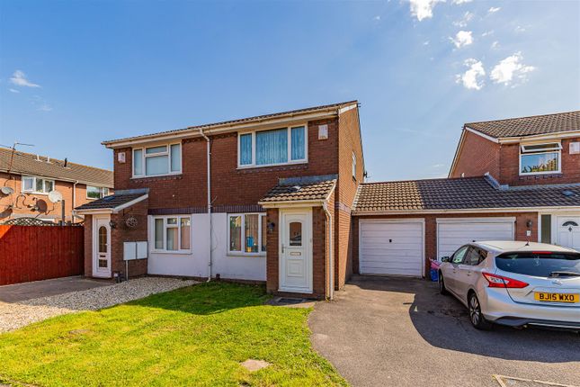 2 bed property, in Shelburn Close, £255,000