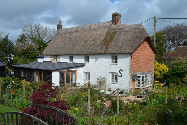 3 bed property, in Kingston, £600,000