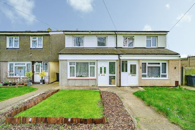 3 bed property, in Hurlock Way, £300,000