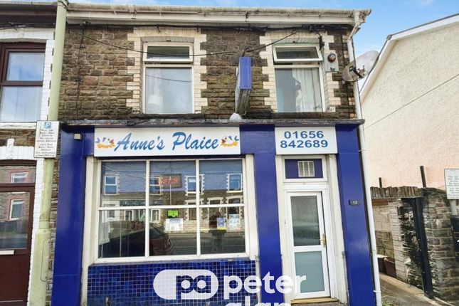 1 bed property, in Ogwy Street, £110,000