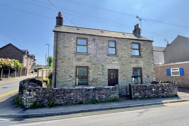 3 bed property, in Heywood Road, £220,000