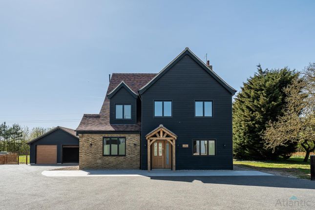 5 bed property, in Corner Farm, £1,500,000