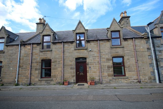 3 bed property, in 3 Shore Street, £155,000
