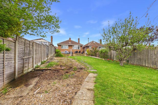 3 bed property, in Woodside Avenue, £340,000