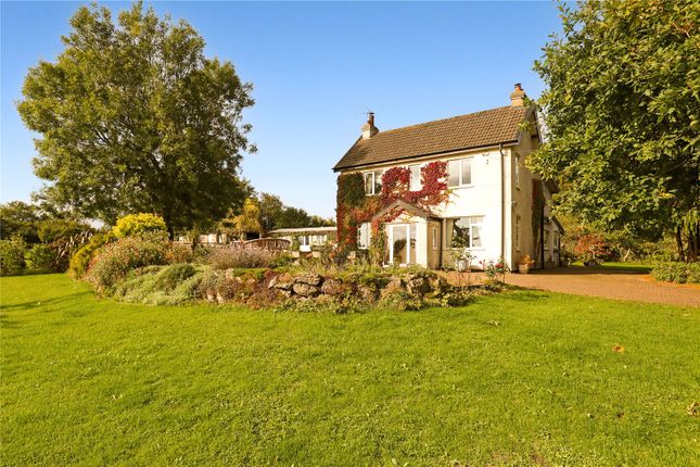 5 bed property, in Currells Lane, £995,000
