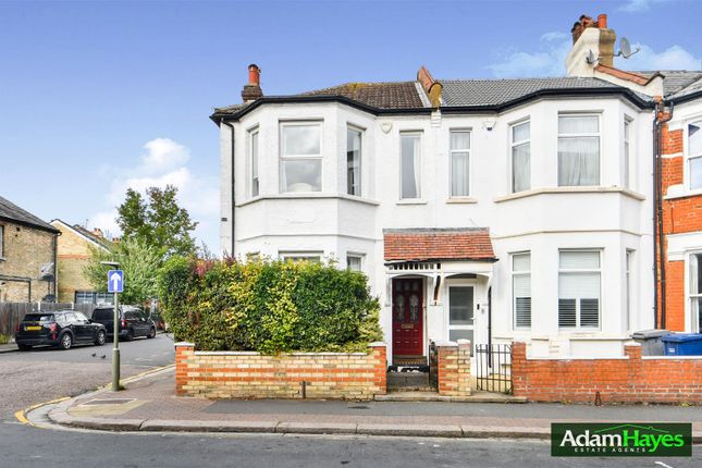 4 bed property, in Nether Street, £875,000
