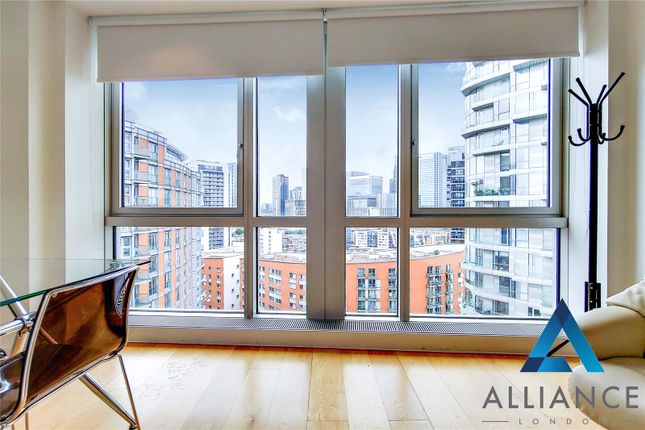 1 bed property, in Fairmont Avenue, £260,000