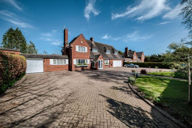 5 bed property, in Whitefields Road, £1,350,000