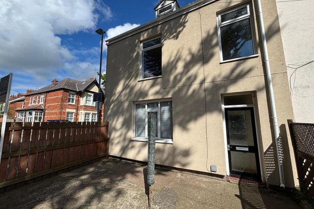 4 bed property, in Cliff Terrace, £199,500