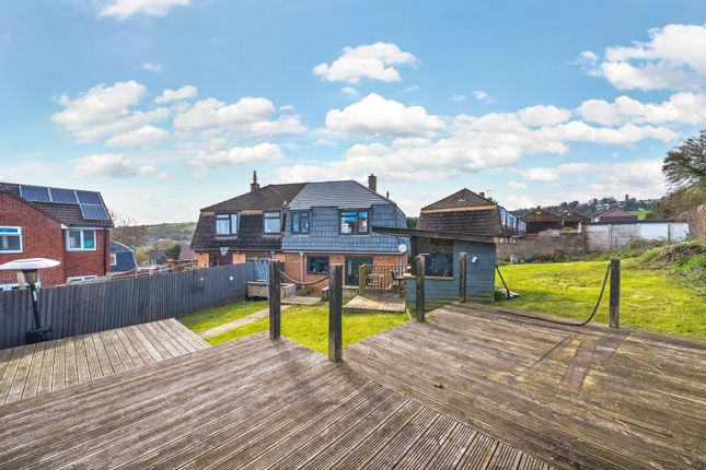 3 bed property, in Turtlegate Avenue, £320,000
