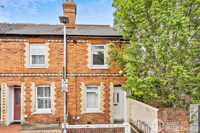2 bed property, in Norton Road, £220,000