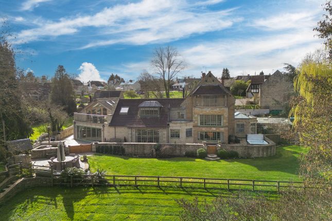 6 bed property, in Tredington, £1,950,000