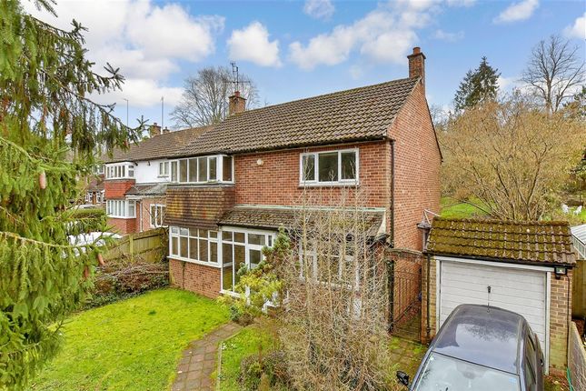 3 bed property, in Valley Road, £600,000