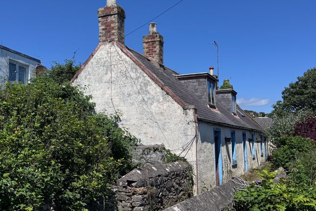 1 bed property, in 5 South Street, £50,000