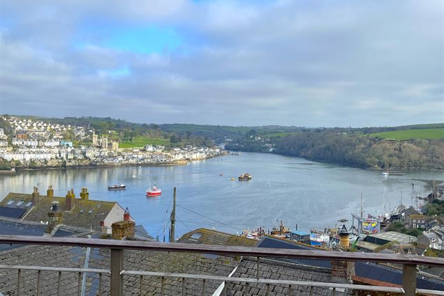 3 bed property, in St Saviours Hill, £375,000