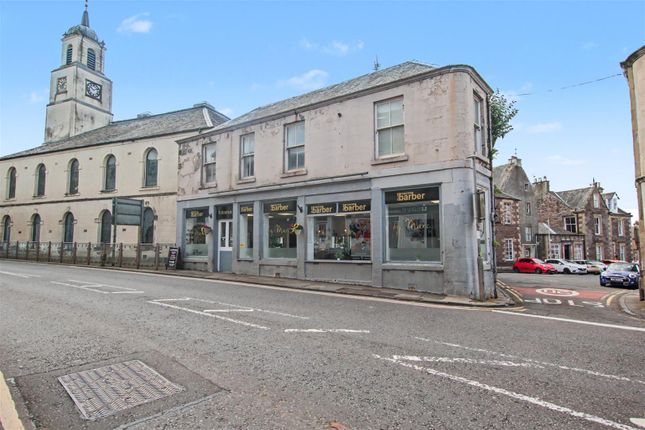 2 bed property, in Broomgate, £99,995