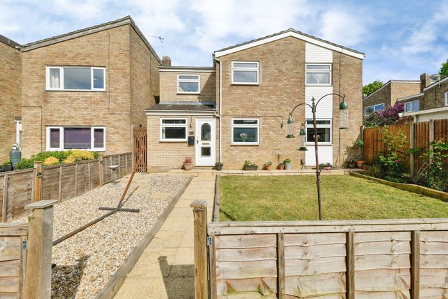 5 bed property, in Sefton Road, £525,000