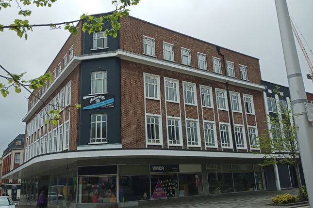 1 bed property, in Flat 39 Portland House, £49,000