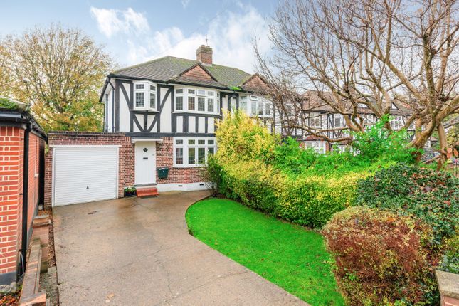 3 bed property, in Westcoombe Avenue, £865,000