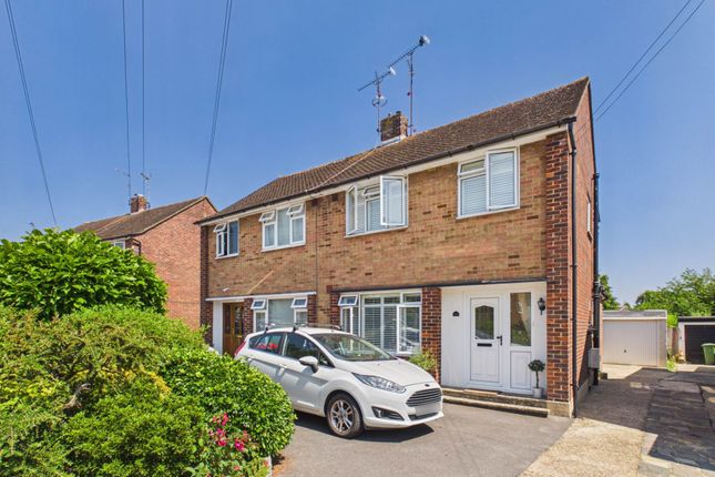 3 bed property, in Hill Mead, £525,000