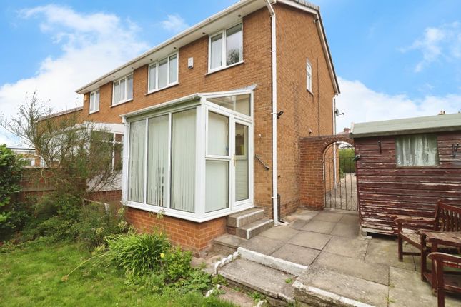 3 bed property, in Smithfield Avenue, £210,000