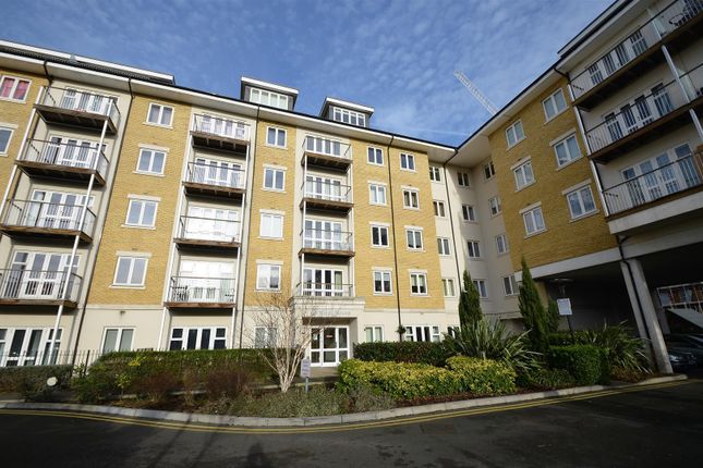 1 bed property, in Jefferson House, £210,000