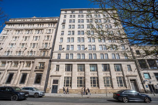 1 bed property, in The Strand, £90,000
