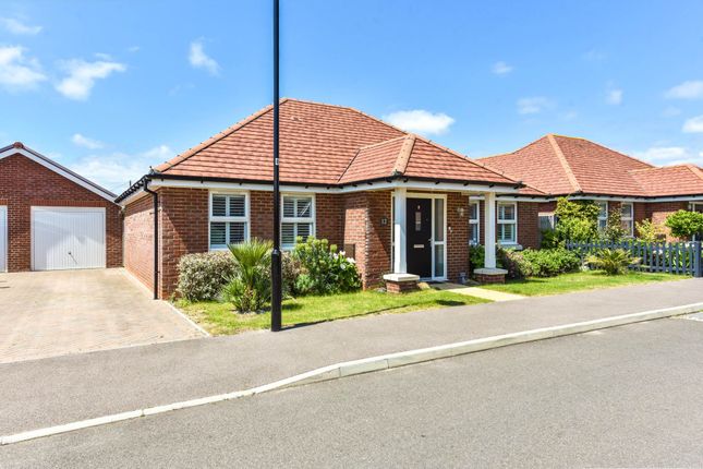 3 bed property, in Hornbeam Walk, £620,000