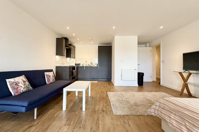 Studio, in Lincoln House, £90,000