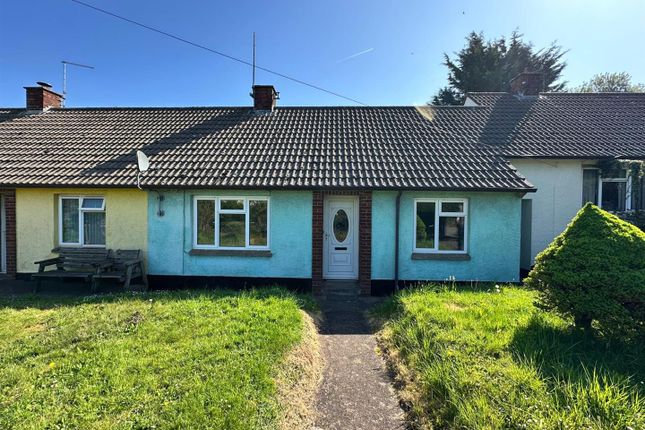 2 bed property, in Burlescombe, £200,000