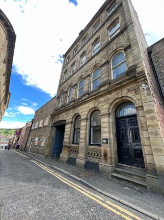 1 bed property, in Croft Street, £27,500