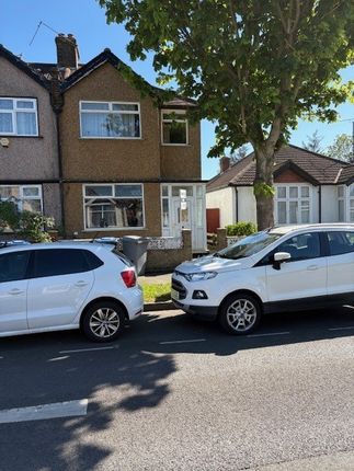 4 bed property, in Charterhouse Avenue, £600,000