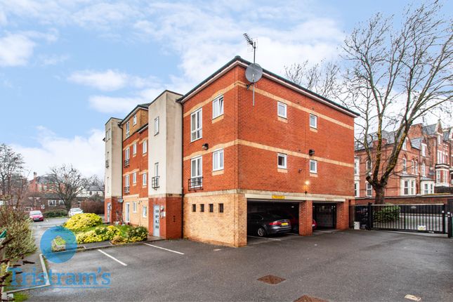 2 bed property, in City View, £130,000