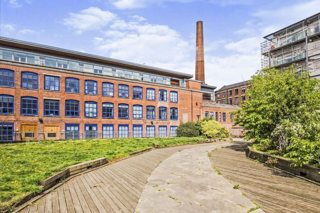 2 bed property, in 12, £200,000