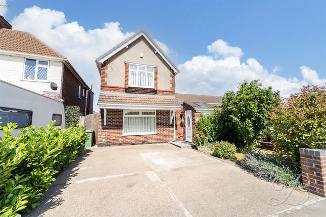 3 bed property, in Chesterfield Road North, £390,000