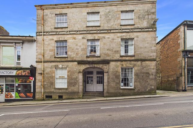 1 bed property, in West End, £110,000