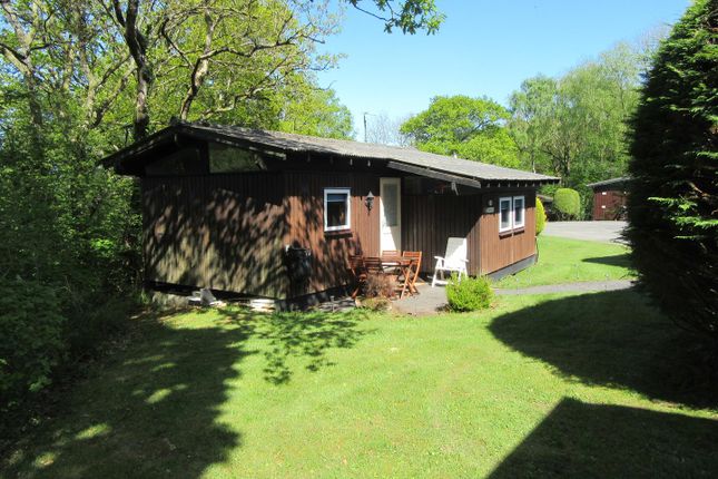 2 bed property, in Penlan Holiday Park, £35,000