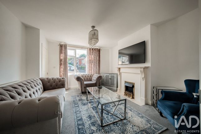 2 bed property, in Bridgeman Road, £195,000