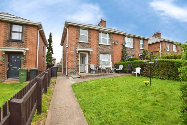 1 bed property, in Burnthouse Lane, £100,000